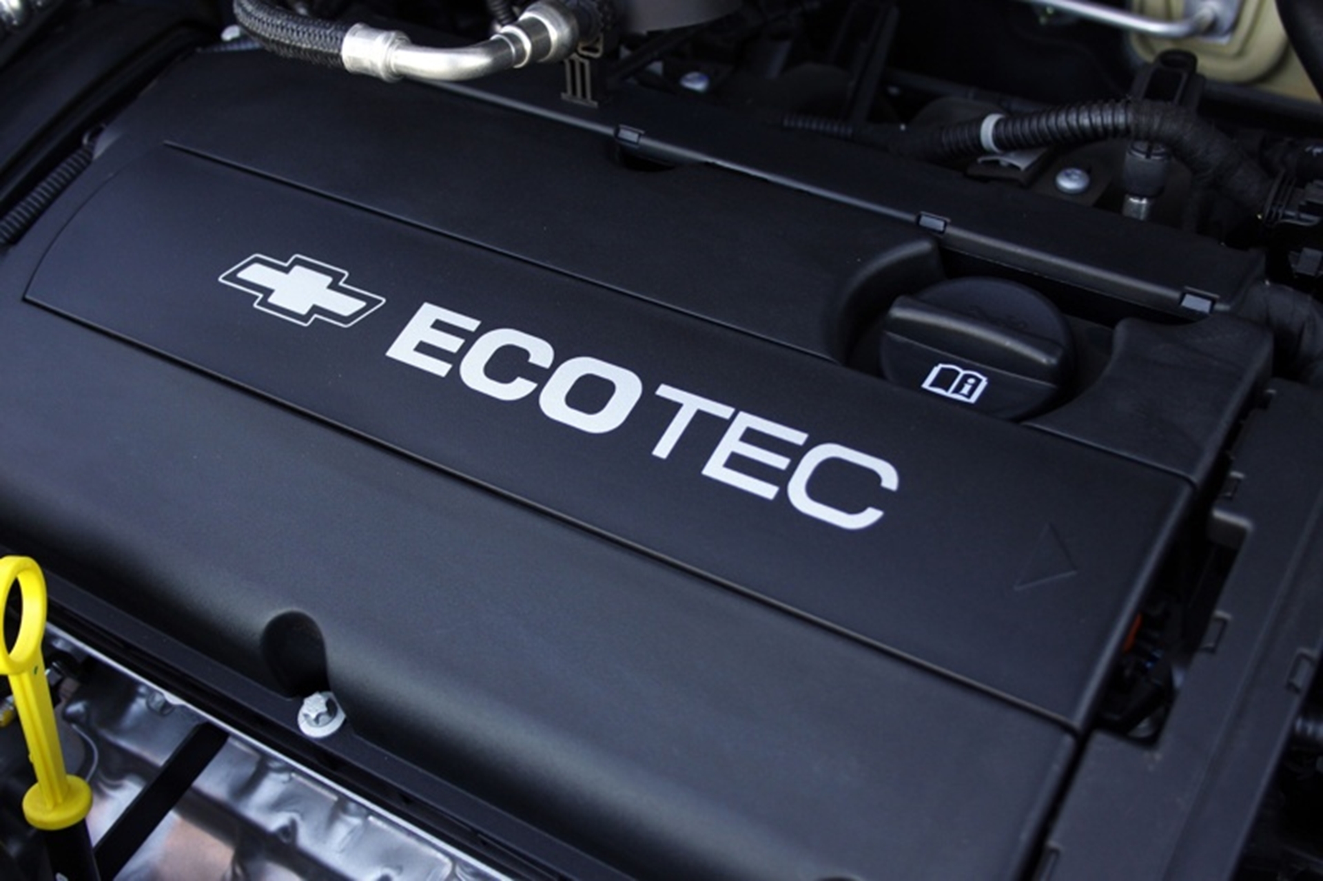 Chevrolet Sonic: Powerful and efficient petrol engines for Sonic