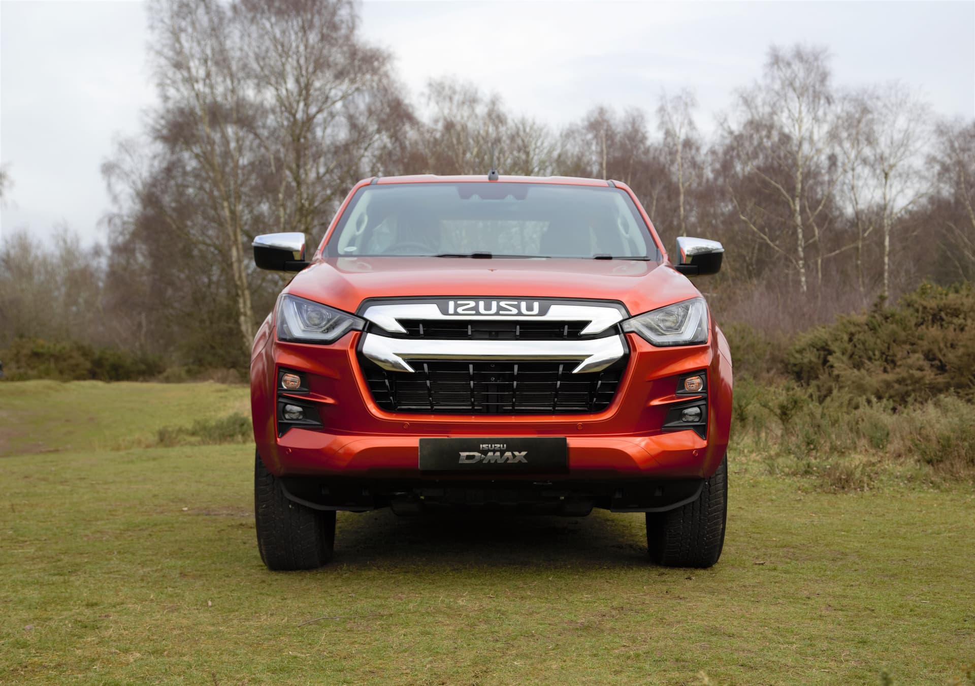 Isuzu UK alerts owners to incorrect grille badges