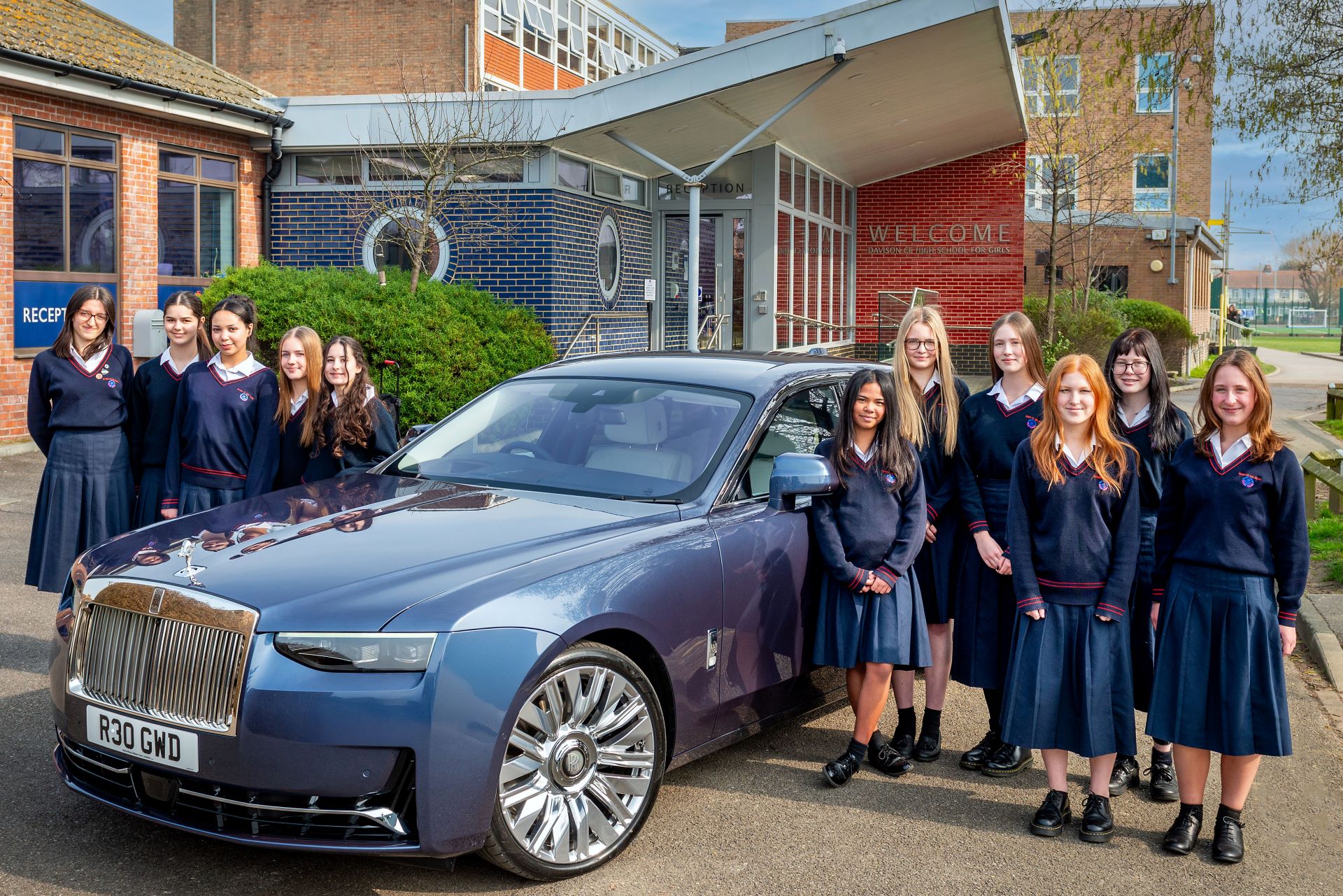 Rolls-Royce Motor Cars Inspires Future STEAM Talent with All-Female Workshops