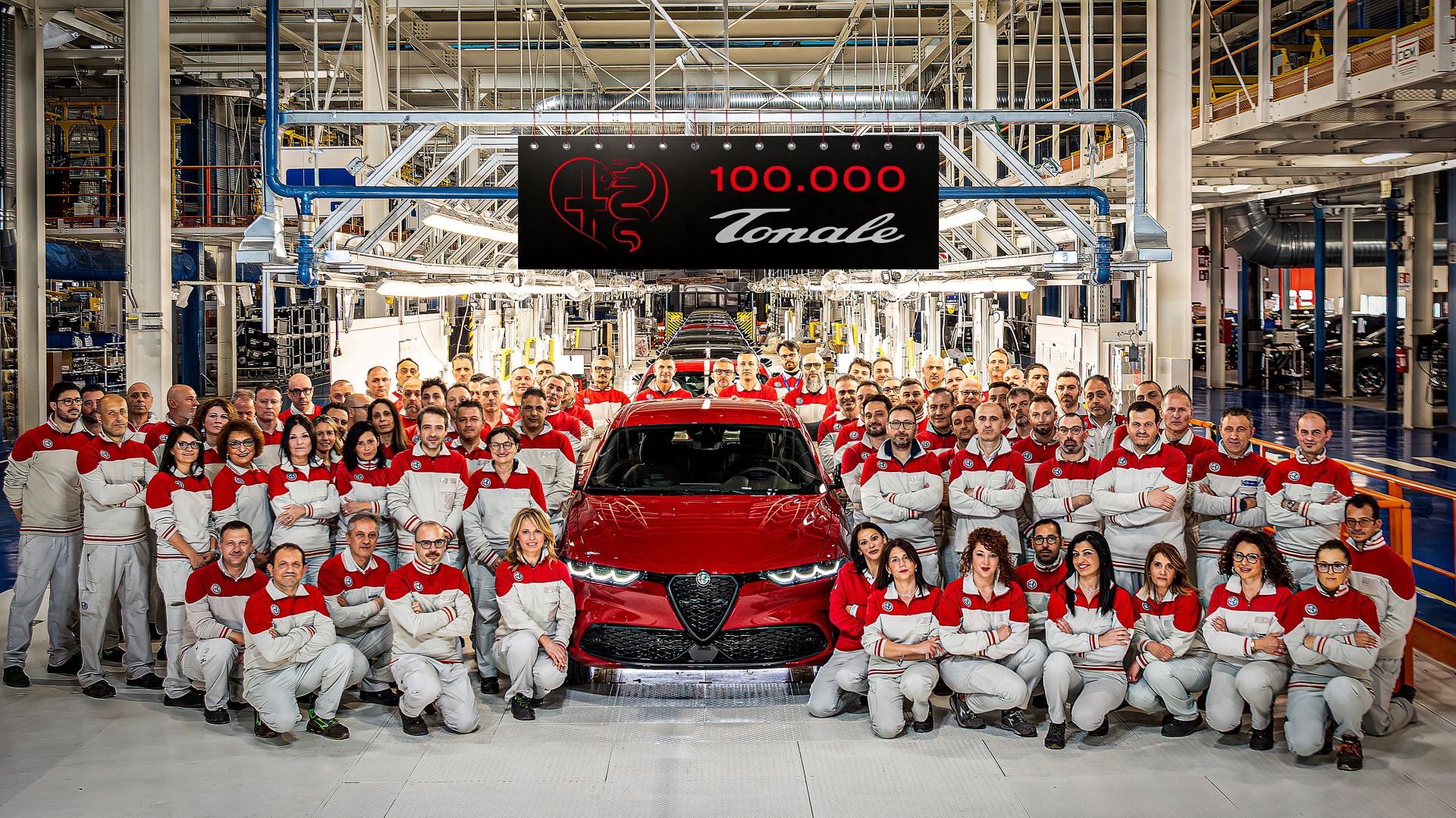 Alfa Romeo Tonale Surpasses 100000 Units A Global Triumph Of Italian Design And Electrified Sportiness