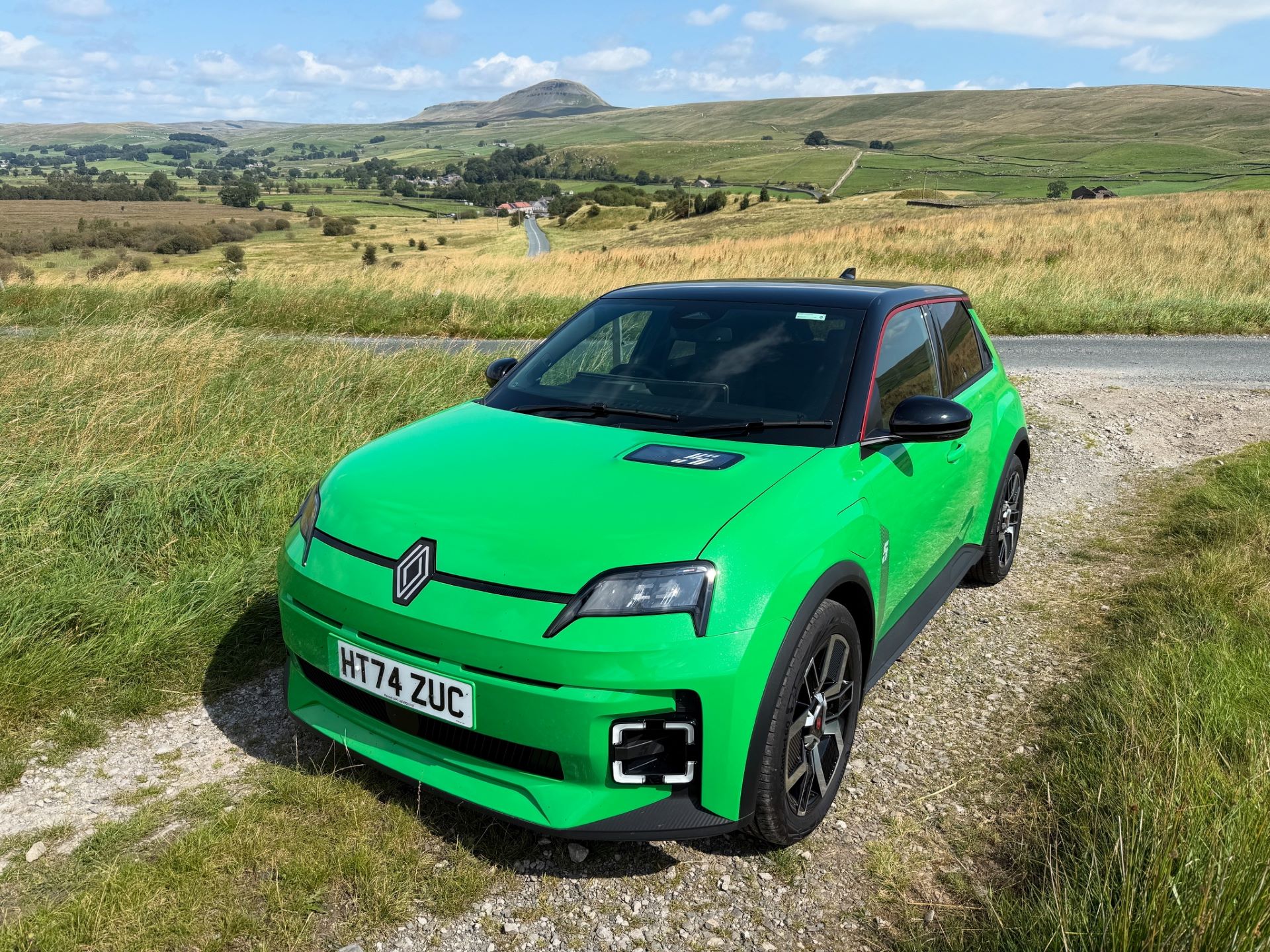 Renault 5 Crowned Northern Group Car of the Year 2025 After Nail-Biting Vote